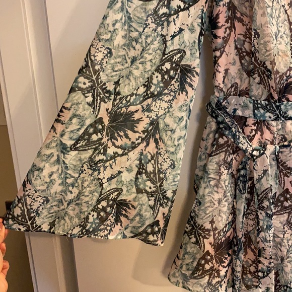 Bebe open back romper - Picture 3 of 6